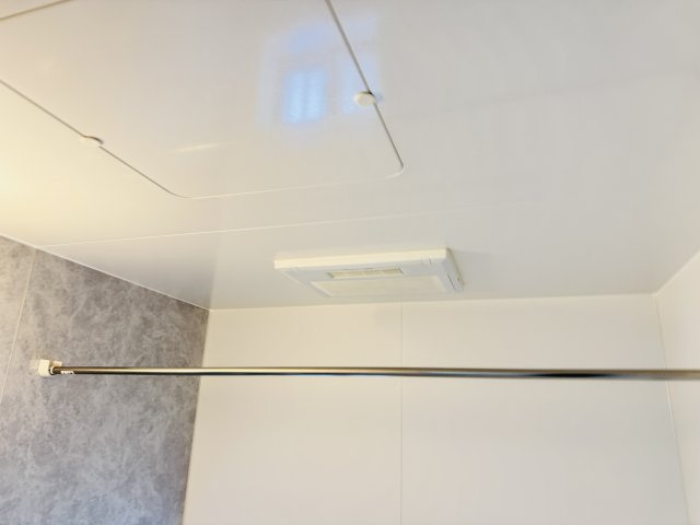 三郷市上彦名新築戸建【彦郷小学校：9分】の冷暖房・空調設備|雨の日も安心の浴室乾燥機つき