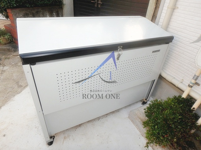 アイコート経堂のその他共用部分|敷地内ごみ置き場です。