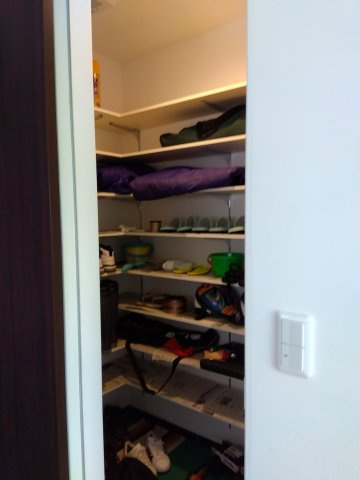 売中古戸建　富士市北松野の収納|たっぷり収納可能なシューズクロゼットは家族が多くても安心です。