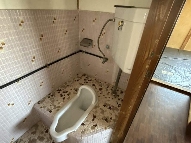 光栄荘のトイレ