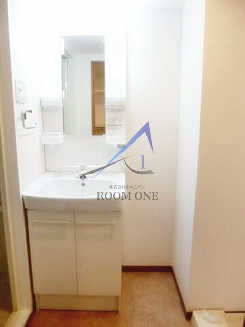 スカイコートパレス千川の洗面所|洗面台です。