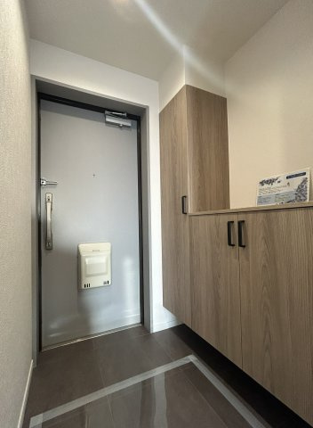 セントラルステージ光明池の玄関