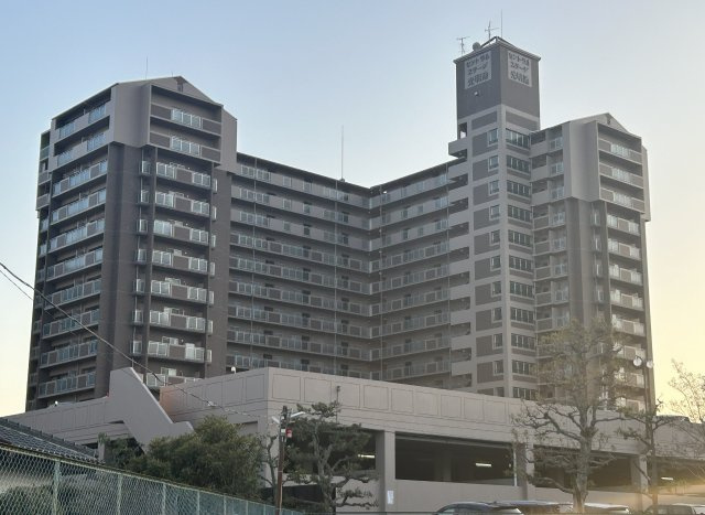 セントラルステージ光明池の外観