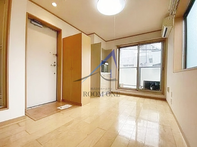 グロリアスコート