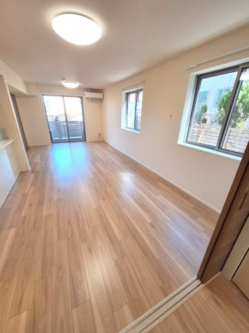 BORIKIこくぶんじ戸倉の居間・リビング