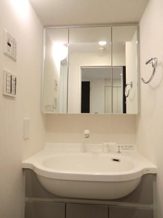 日神デュオステージ浅草Ⅱの洗面所