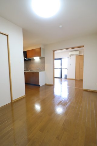 エスペランザの居間・リビング