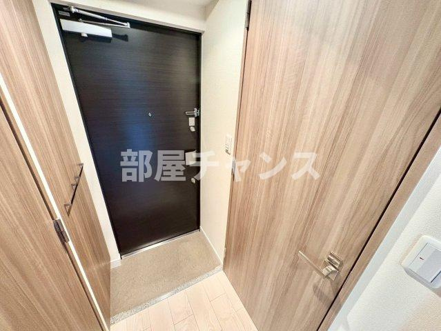 プレサンス栄ブリオの玄関