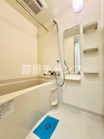 プレサンス栄ブリオの浴室