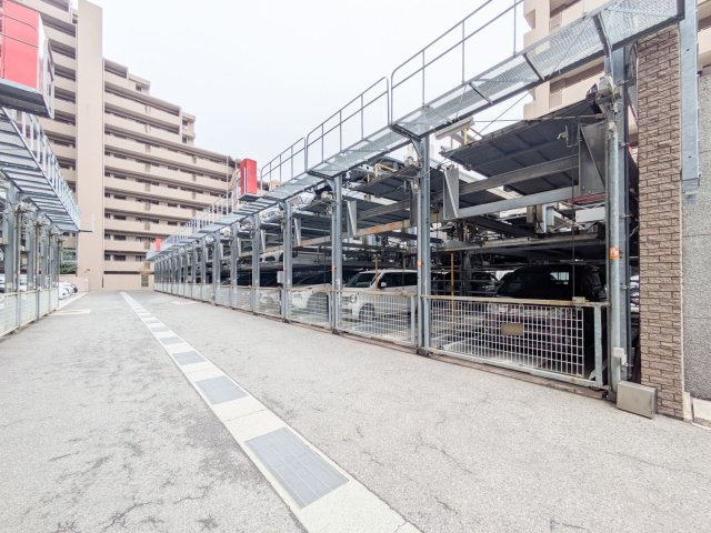 コスモシティ神戸本山のその他|敷地内駐車場