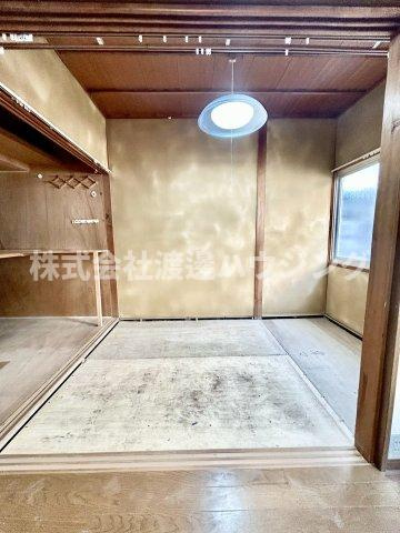 瓢箪山町一戸建の洋室