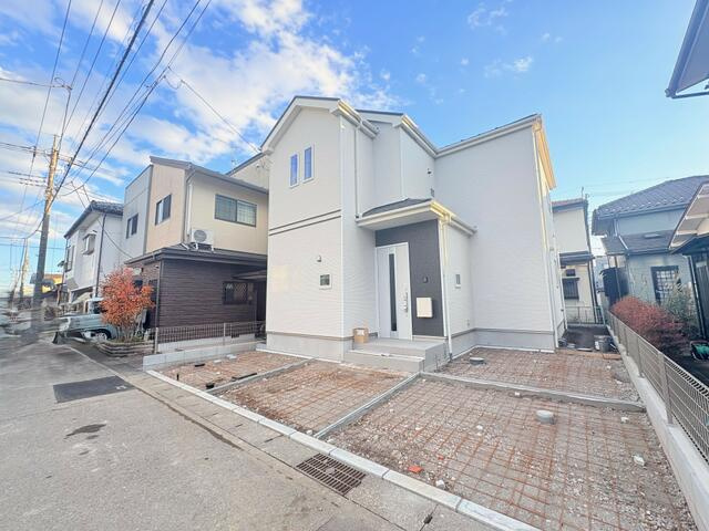 ハートフルタウン東武江曽島駅1期　新築一戸建ての外観|外構中です♪