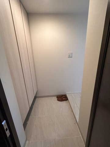 グランリビオ・ザ・レジデンスの玄関