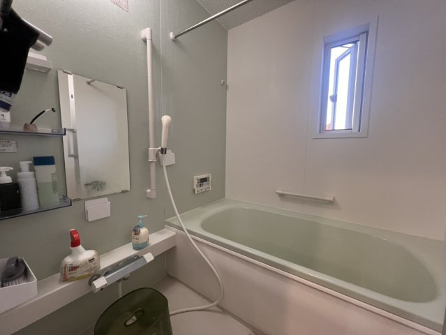 宇都宮市中古戸建　並列駐車3台可、オール電化の浴室