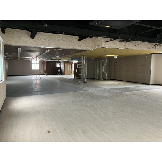 【居間・リビング】 | 東大宮西口ビル | ゆったり過ごせる居間です