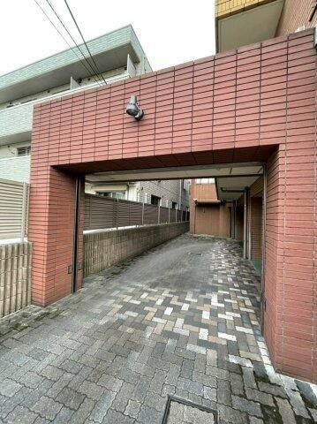 エルミタージュ横浜ベイのエントランス