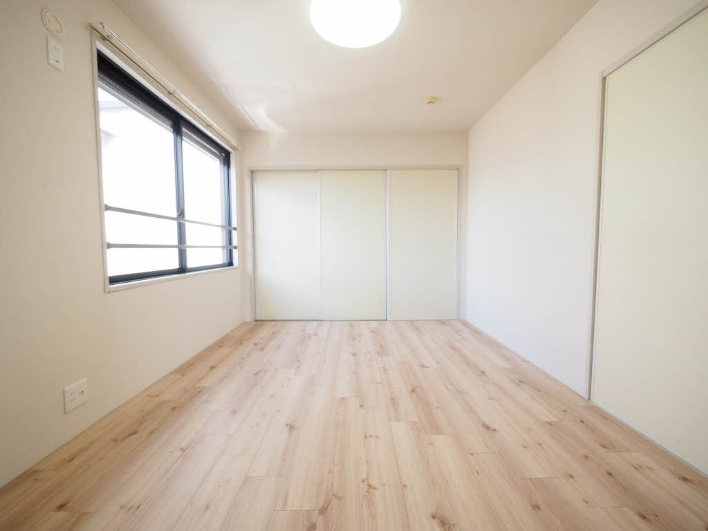 サンクチュアリー久留米Ⅲの寝室|風通しも良い寝室です☆