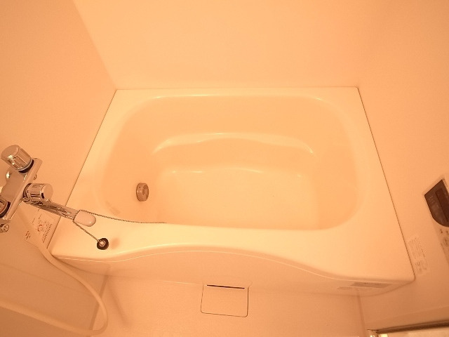 へーベルメゾン茶山の浴室