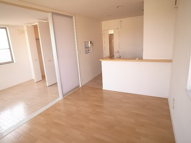 へーベルメゾン茶山の居間・リビング