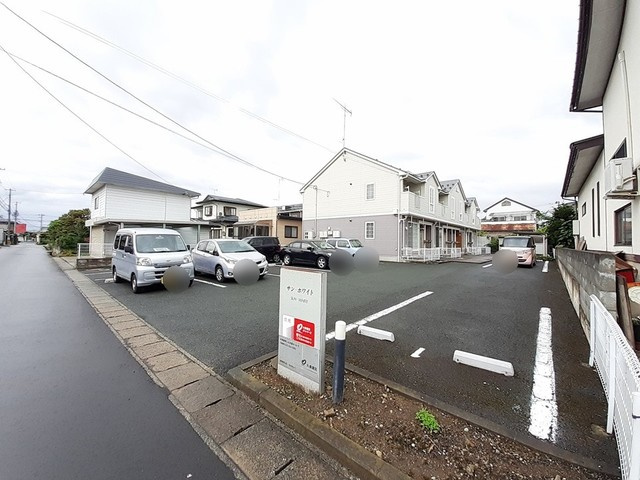 サンホワイトの駐車場|駐車場