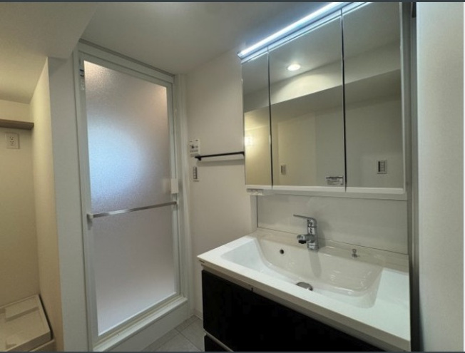 【独立洗面台】 | ★仲介手数料無料★秀和高輪レジデンス（今後の発展に期待高まる泉岳寺ヴィンテージレジデンス）