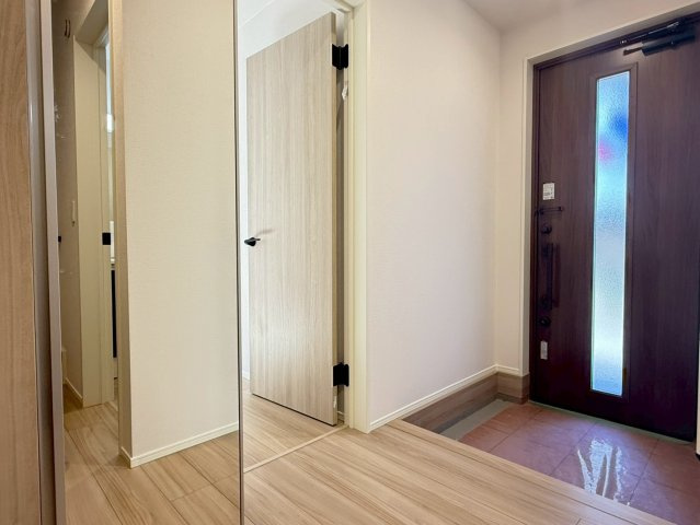 川口市安行慈林　第１期　新築一戸建て　１号棟の玄関|毎日通る玄関はこちらです