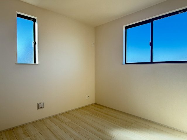 川口市大字安行原　新築一戸建て　A号棟の洋室|ゆったりした洋室です
