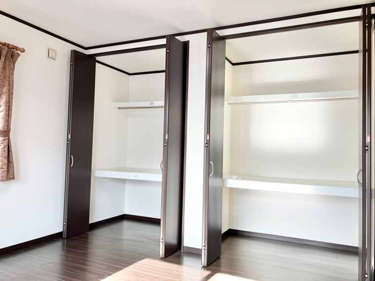 小坪戸建の収納