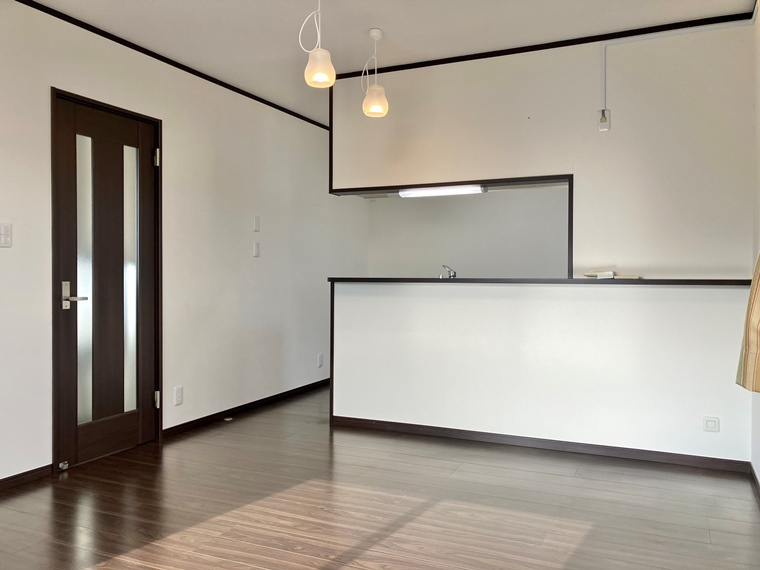 小坪戸建の居間・リビング