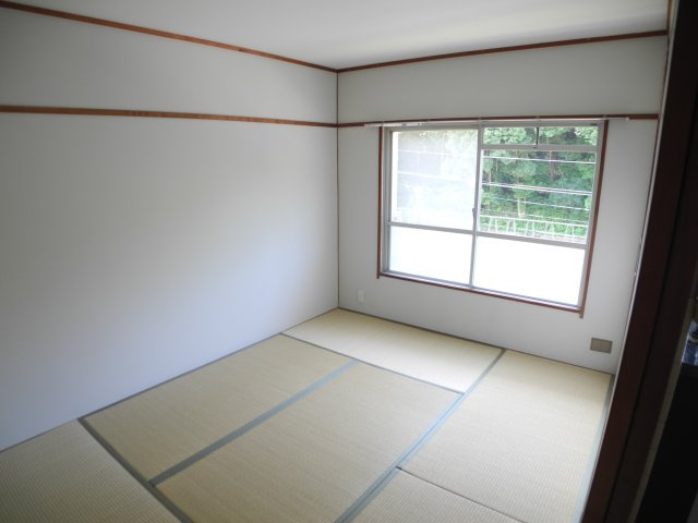 川平ファミリーコーポA棟の和室
