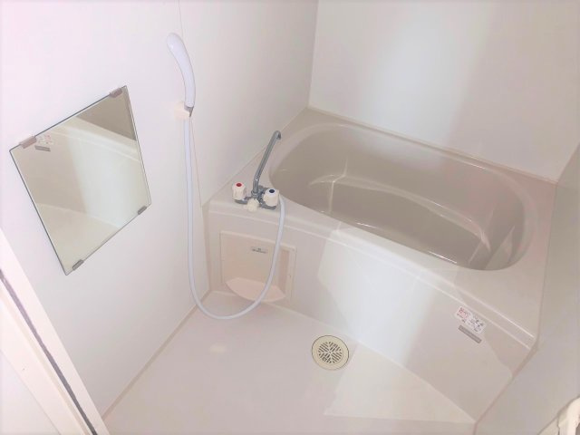 レオパレスエスポワールＨＩＲＯの浴室