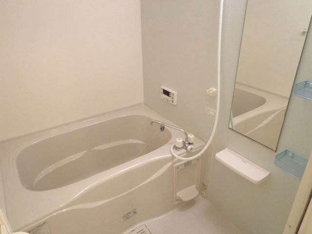 メゾンドシャンテールの浴室