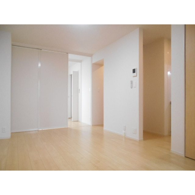 レジデンス江添Ⅱの居間・リビング