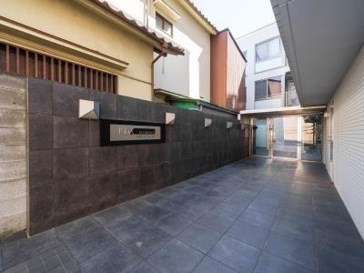 【エントランス】 | KDXレジデンス三宿