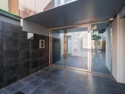 【エントランス】 | KDXレジデンス三宿