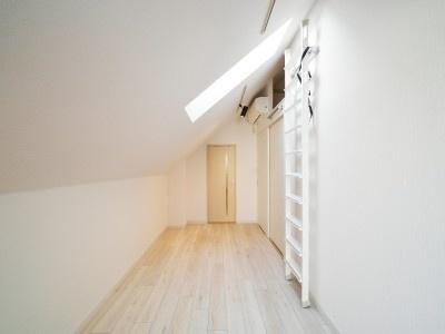 【洋室】 | KDXレジデンス三宿