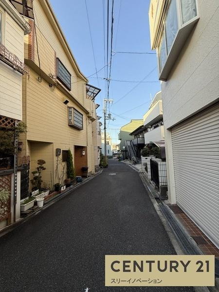 千島1丁目中古戸建の前面道路含む現地写真