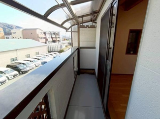 【バルコニー】