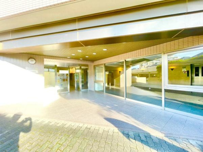 【エントランス】 | ヴィルメゾン上野芝 | 毎日の生活には好立地で便利です！