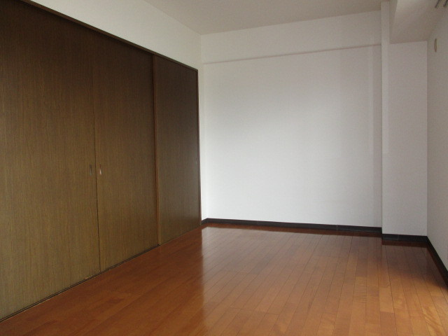 ル・ソレイユ結崎の居間・リビング