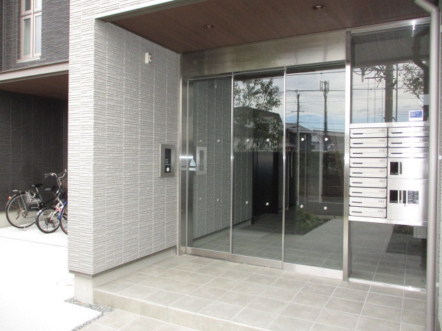 ラ・ルミエールのエントランス