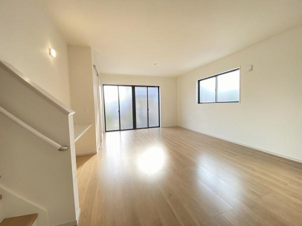 【居間・リビング】 | 明石市朝霧山手町　1号棟　新築戸建