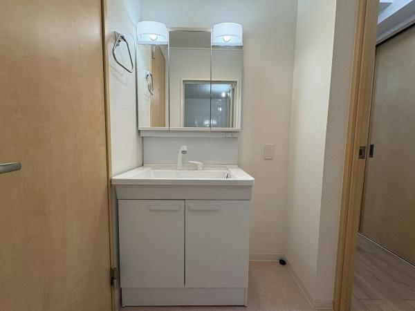 【独立洗面台】 | 新大阪第一ダイヤモンドマンション