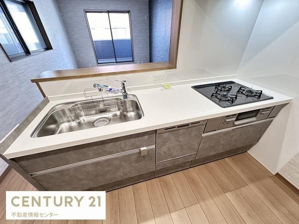 【その他】 | 八幡屋4丁目　建築条件付宅地 | モデル写真掲載
　建築参考プラン（間取り図面参照）
　延床面積：９１.８１平米
　間取り：３ＬＤＫ
　価格：２０８０万円