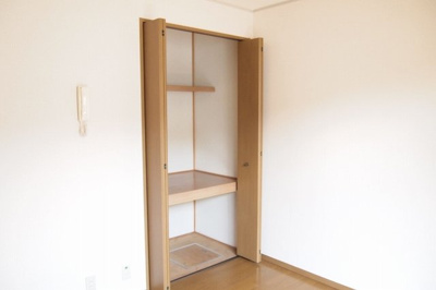 【内装】 | メイプルハイツ | クローゼット