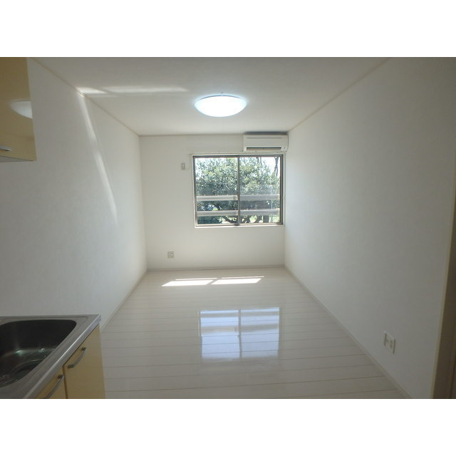 GARDEN　MIYAKOⅠの居間・リビング