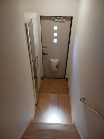 カーサ　プラシードの玄関