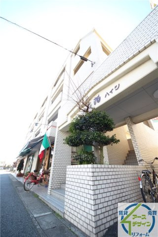 グリーンハイツ旭のエントランス