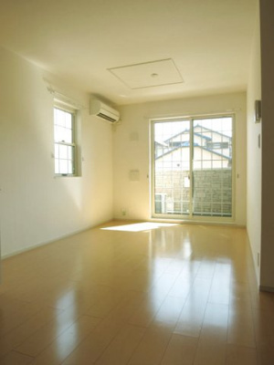 【居間・リビング】 | ヴァーサ大和 | リビングです