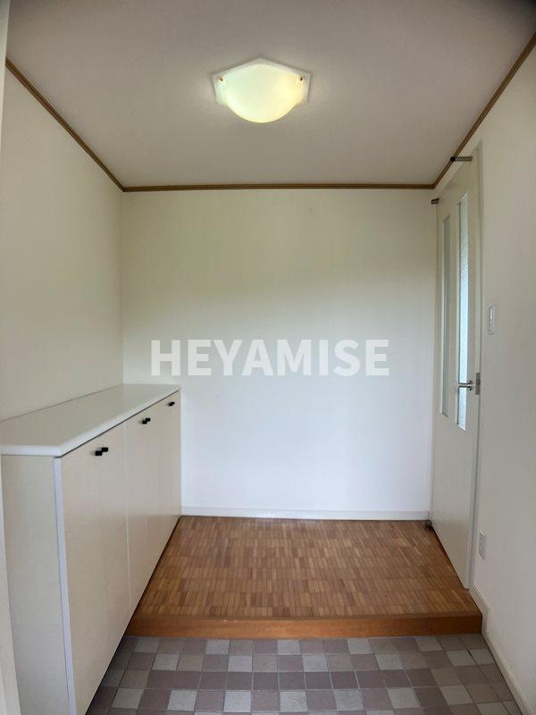 フロンティアTACHIBANAの玄関